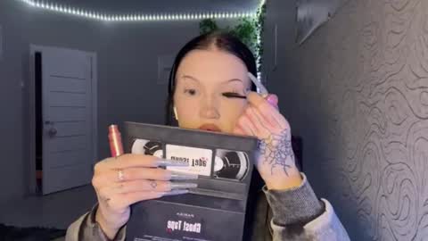 Alica online show from December 20, 2025, 4:36 pm