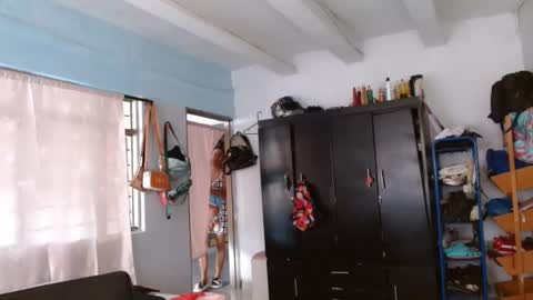 Snapshot of amelia_2023 chatting on December 6, 2024, 5:44 pm amelia online show from December 6, 2024, 5:44 pm