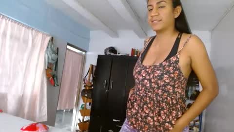 Snapshot of amelia_2023 chatting on December 22, 2024, 2:06 pm amelia online show from December 22, 2024, 2:06 pm