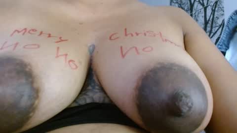 Snapshot of amelia_2023 chatting on December 23, 2024, 2:39 pm amelia online show from December 23, 2024, 2:39 pm