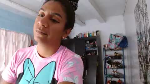 Snapshot of amelia_2023 chatting on February 6, 2025, 2:26 pm amelia online show from February 6, 2025, 2:26 pm