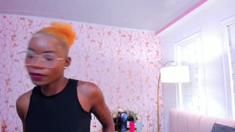 Amelia Adams online show from September 16, 2025, 7:04 pm