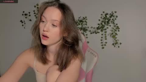 Snapshot of amelia_lein chatting on September 14, 2025, 12:21 am Your Amelia online show from September 14, 2025, 12:21 am