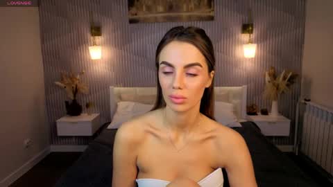 amelia online show from April 26, 2026, 1:25 am