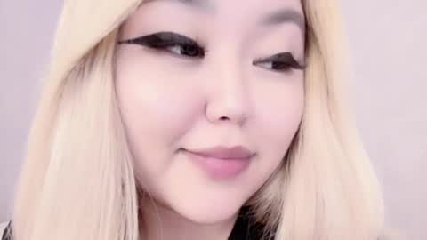 Amelia online show from February 26, 2025, 3:42 am