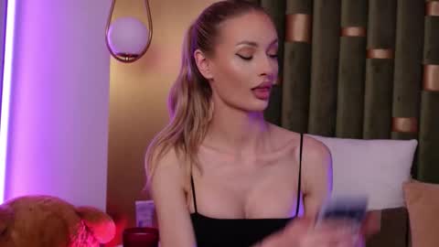 Amelia online show from February 23, 2026, 5:10 pm