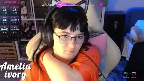 ameliaivory online show from May 4, 2026, 9:11 pm