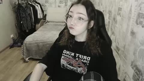 Snapshot of ameliakamishiro chatting on December 8, 2024, 1:47 pm Amelia online show from December 8, 2024, 1:47 pm