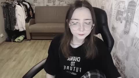 Snapshot of ameliakamishiro chatting on January 15, 2025, 10:17 am Amelia online show from January 15, 2025, 10:17 am