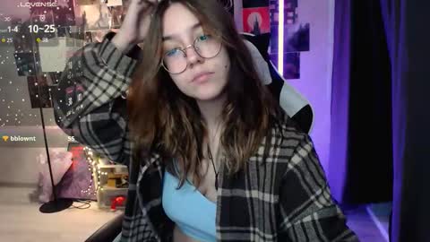 Amelia online show from September 9, 2025, 6:57 am