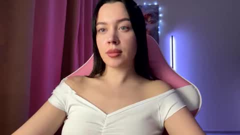 Amelia Sonk online show from November 24, 2025, 6:40 pm