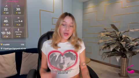 Amelie Graham online show from December 27, 2024, 2:22 pm