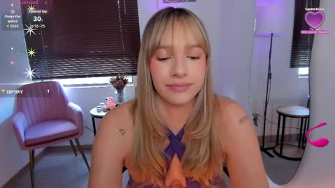 Amelie Graham online show from May 22, 2026, 8:03 pm