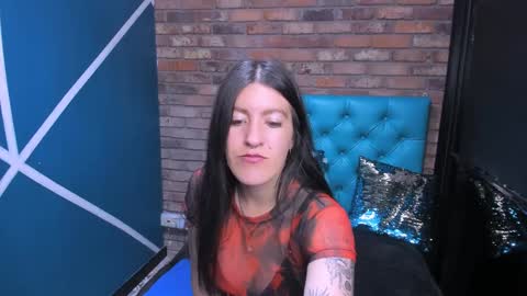 A M E L I E online show from December 26, 2024, 7:38 pm