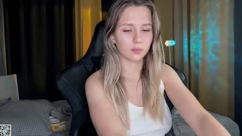 Ameliia castro online show from October 8, 2025, 1:53 pm