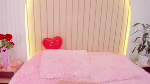 Amelia online show from February 16, 2025, 1:47 am