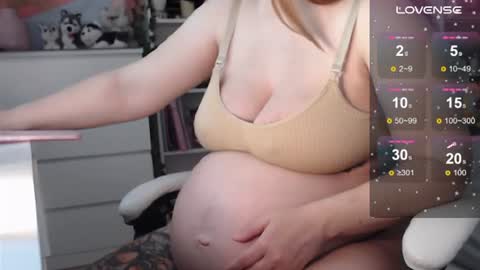 Snapshot of ameya_lovea chatting on June 25, 2026, 1:37 pm Ameya online show from June 25, 2026, 1:37 pm
