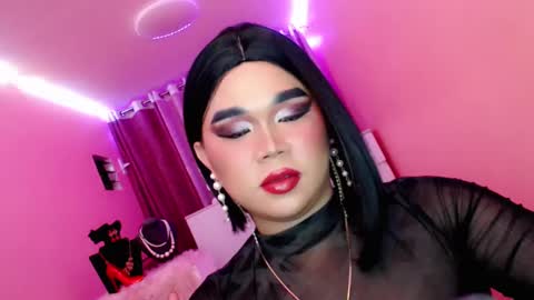 Queen Mireska online show from February 4, 2025, 5:45 pm