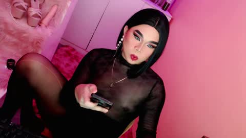 Queen Mireska online show from February 7, 2025, 12:06 pm