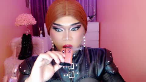 Queen Mireska online show from September 8, 2025, 4:17 pm