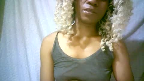 aminah01 online show from January 2, 2025, 7:18 pm