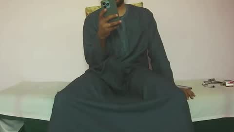 Amir online show from October 21, 2025, 3:02 pm