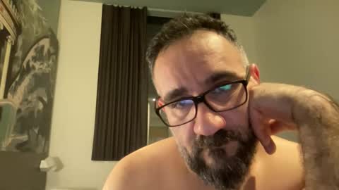 amirsds3298129 online show from February 19, 2026, 10:17 pm