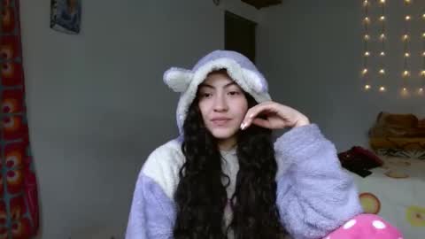 amitlu_ online show from March 4, 2025, 9:32 pm