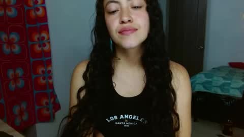 amitlu_ online show from September 17, 2025, 2:02 am