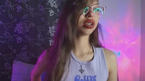 Ammelie online show from March 3, 2026, 12:28 am