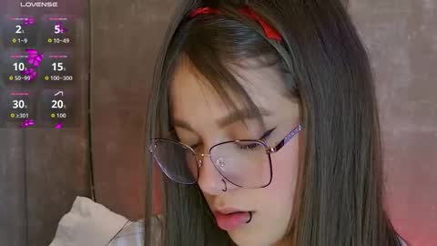 Ammy Jones online show from November 19, 2025, 12:43 am