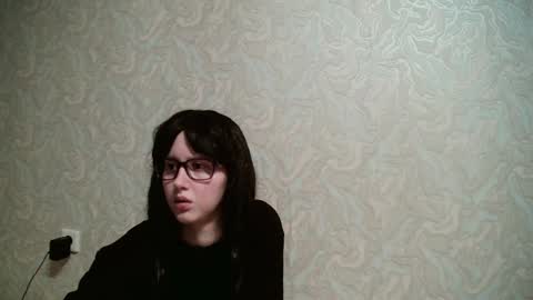 Amomira online show from December 10, 2024, 7:43 pm