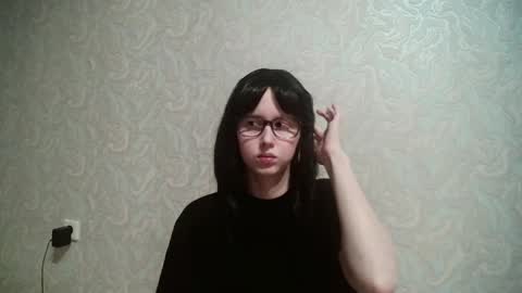 Amomira online show from February 6, 2025, 6:46 pm