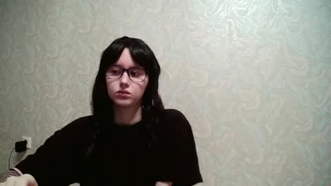 Amomira online show from April 28, 2026, 11:10 pm