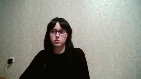 Amomira honeyx online show from May 19, 2026, 1:50 pm