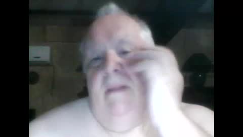 amor196112 online show from May 26, 2026, 4:41 am
