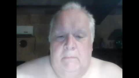 amor196112 online show from May 26, 2026, 5:09 pm