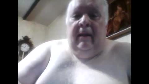 amor196112 online show from May 29, 2026, 1:58 am