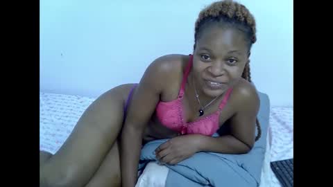 Snapshot of amor_anny chatting on February 15, 2025, 10:22 am anny online show from February 15, 2025, 10:22 am