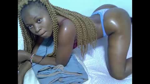 Snapshot of amor_anny chatting on September 13, 2025, 7:41 am anny online show from September 13, 2025, 7:41 am