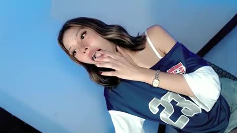 Belle Tylor online show from January 30, 2025, 7:18 am