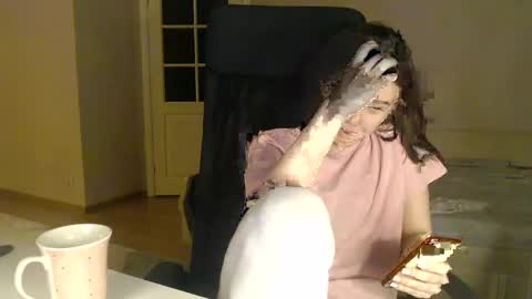 Snapshot of amoremeoww chatting on January 12, 2025, 7:21 pm miss unforgettable online show from January 12, 2025, 7:21 pm