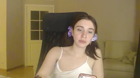 Snapshot of amoremeoww chatting on February 26, 2025, 9:37 pm miss unforgettable online show from February 26, 2025, 9:37 pm