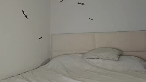 amy1_1 online show from November 8, 2025, 9:13 pm