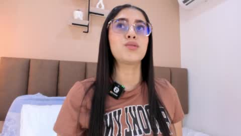 amy__wats0n online show from May 29, 2026, 7:12 pm