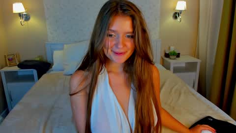 AmyGMT 2 Mon-Sun  0300am-0900am  online show from December 19, 2024, 3:29 am