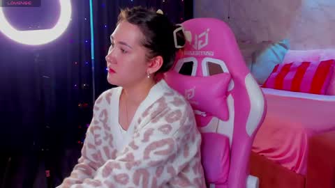 Snapshot of amy_bellel chatting on March 2, 2026, 9:49 am Amy follow me online show from March 2, 2026, 9:49 am