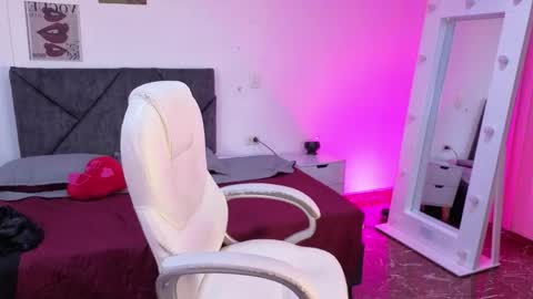 Amy online show from April 21, 2026, 1:50 pm