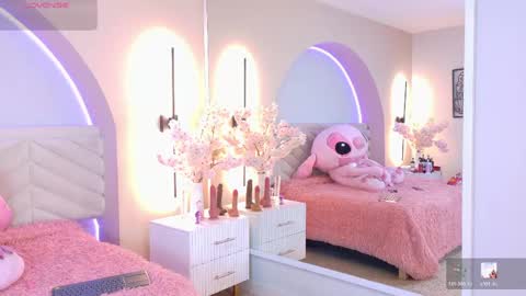 Amy online show from April 17, 2026, 8:12 pm