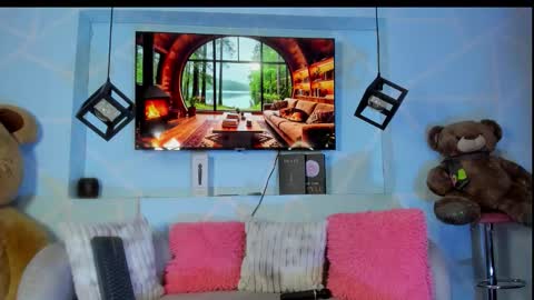 Emy Noa  online show from March 17, 2026, 12:59 am